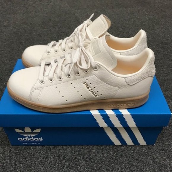stan smith with gold lettering